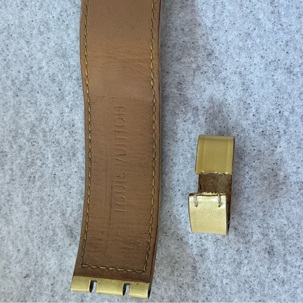 LOUIS VUITTON Cream Ivory Vernis Patent Leather WATCH BAND NO Metal Buckle - Picture 13 of 14
